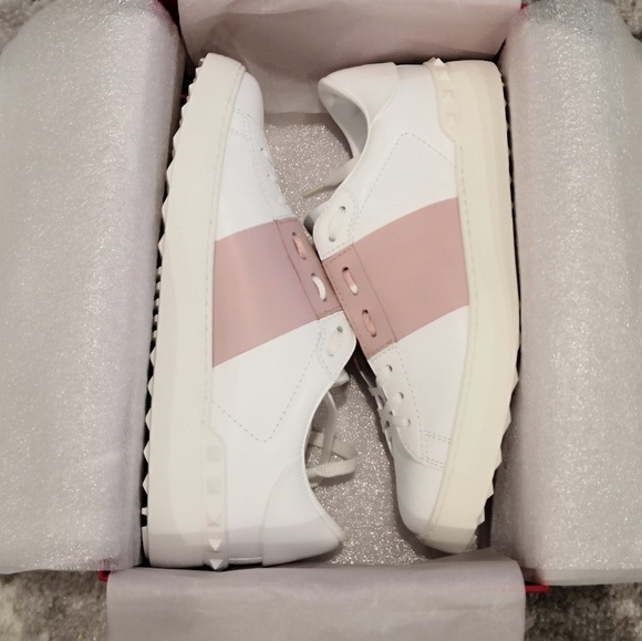 Valentino Garavani Sneakers - Picture 4 of 7